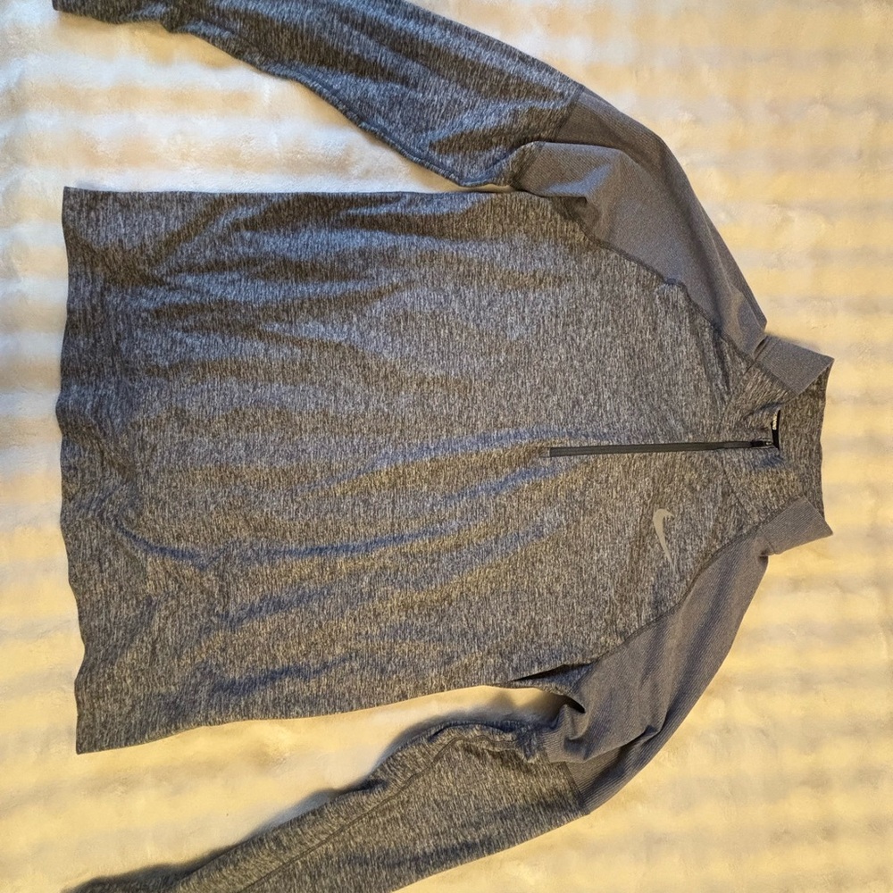 Nike Men's Gray quarter zip